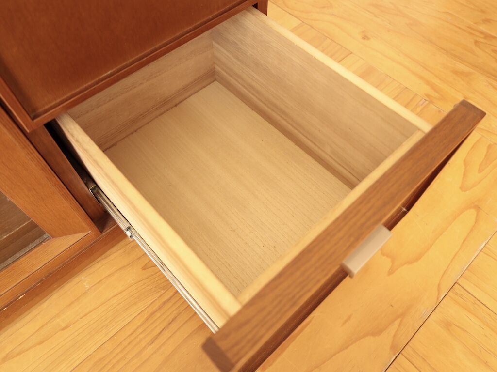 スライドレール付きの引き出し