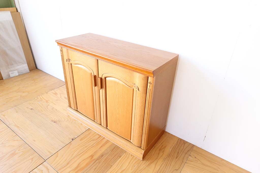 見附部分も活かしたキャビネット