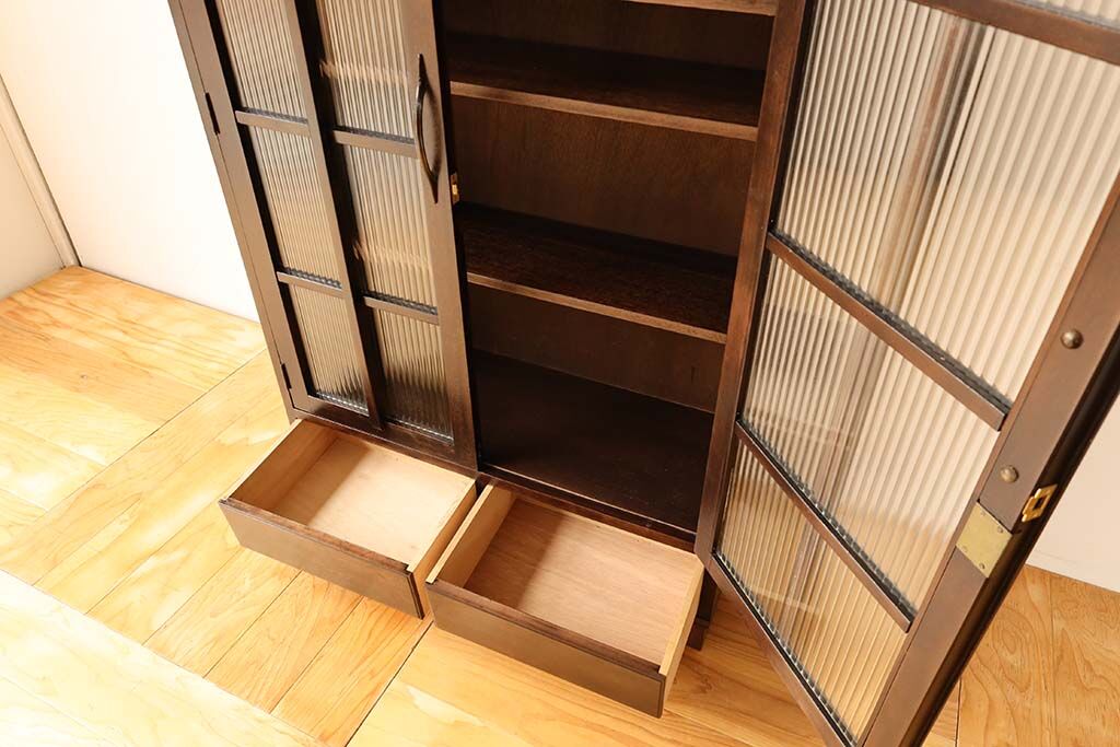 新しく作り直した引き出しの内部