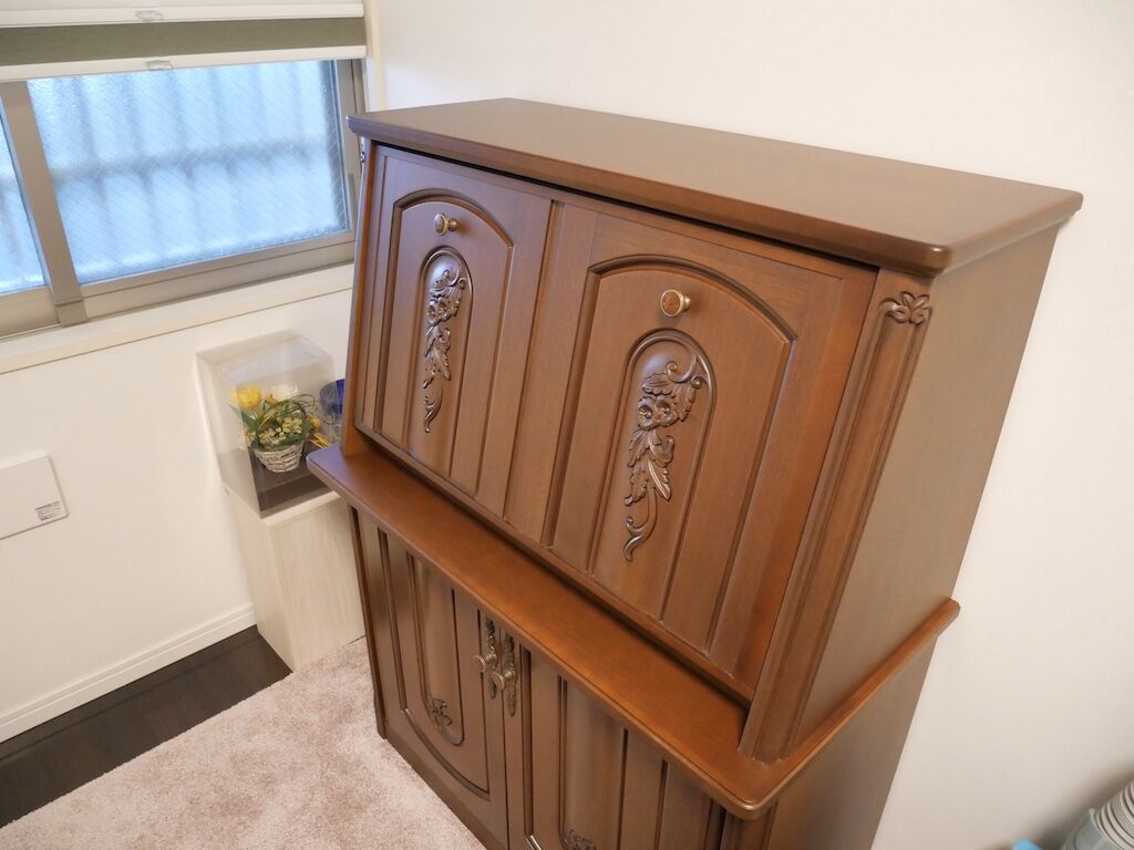 お客様宅に納品した、婚礼タンスからリメイクしたライティングビューロー
