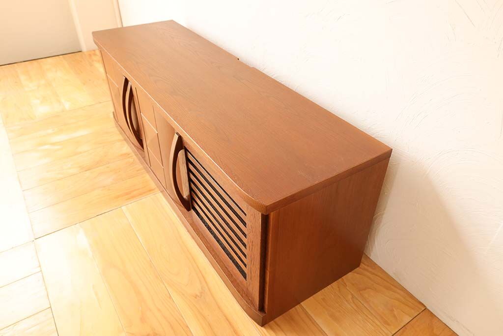 婚礼タンスから生まれ変わったテレビ台