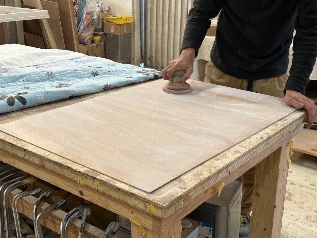 削る作業