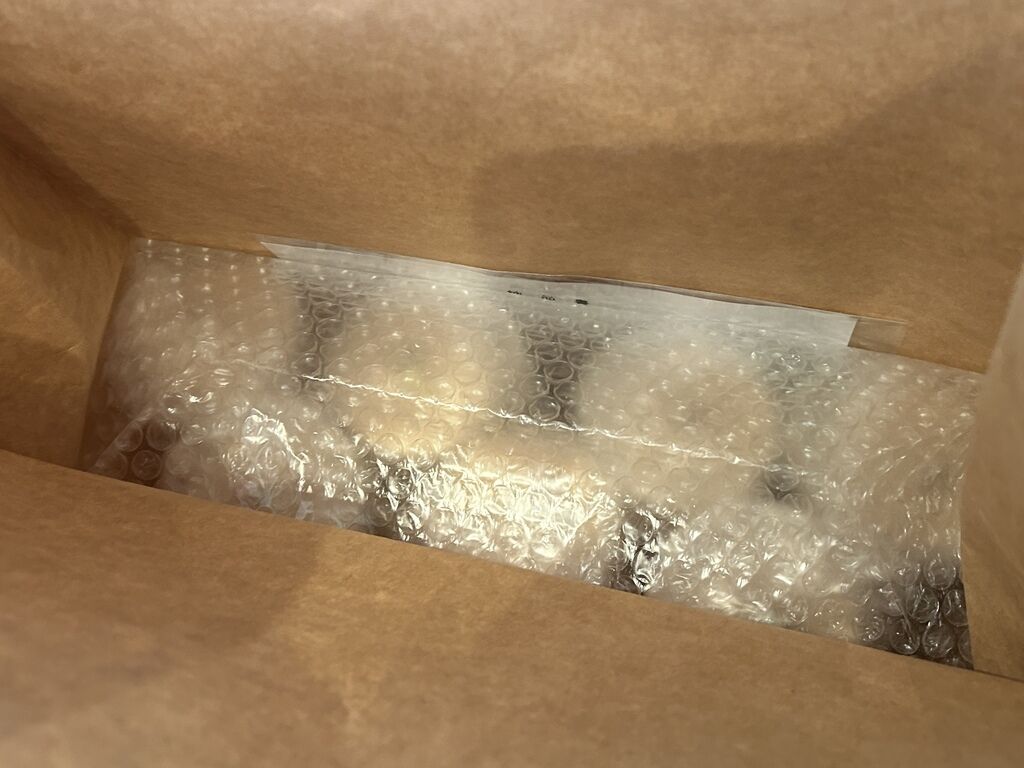 ベッド脚梱包