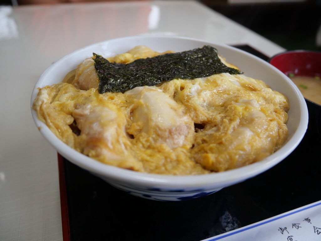 ユリマタタが頼んだ親子丼