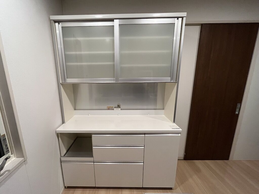 約10年前ご結婚時にご購入されたという食器棚