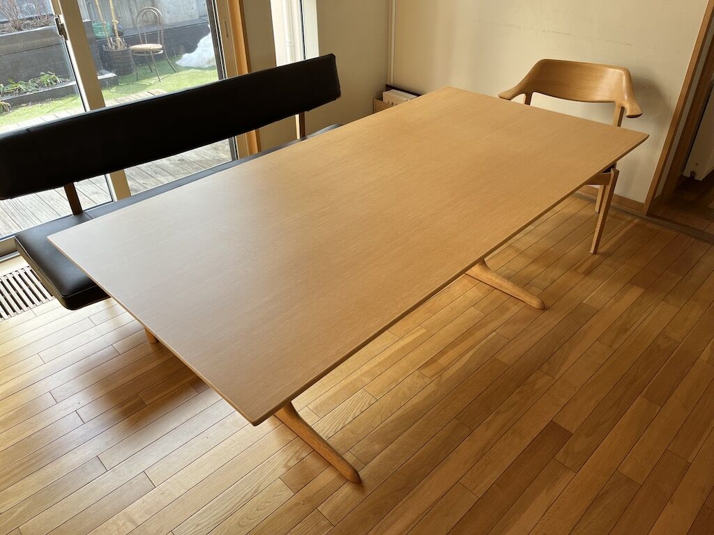 お客様宅でテーブルリメイクのお打ち合わせ