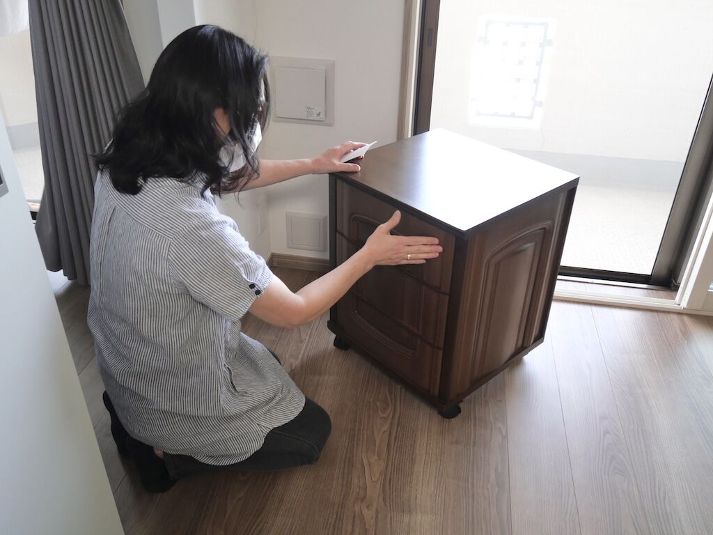 お客様に喜んでいただけた婚礼タンスのリメイク