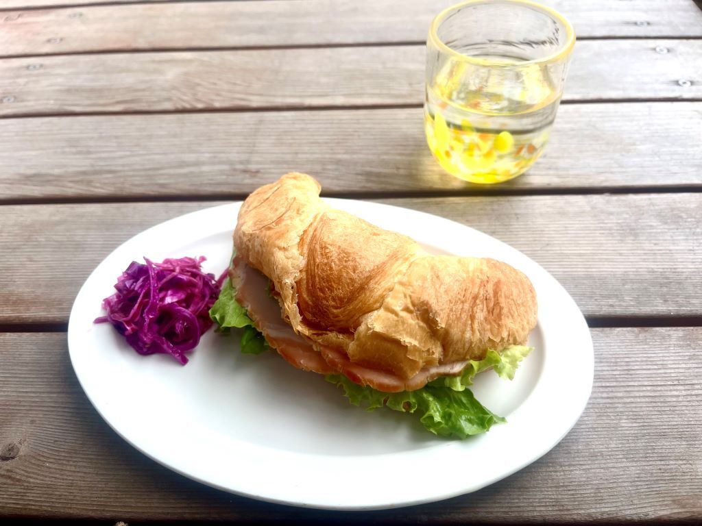 ダイニングテーブルのリメイクで、インスタ映えする料理写真を撮る♪のイメージ
