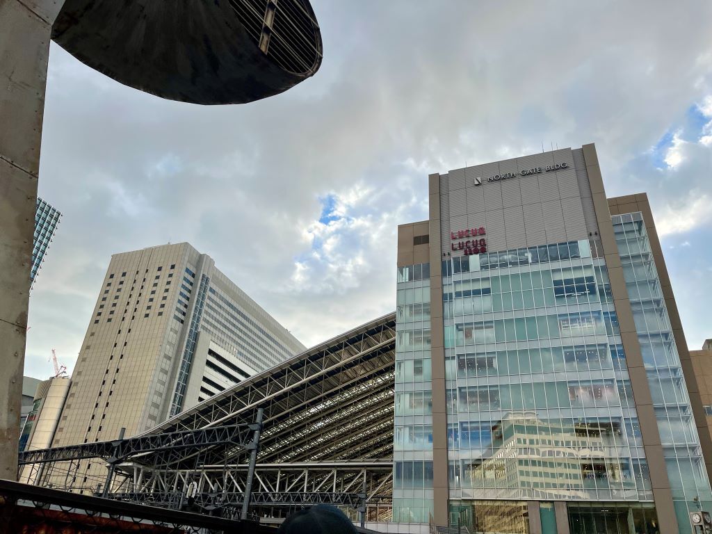 JR大阪駅写真