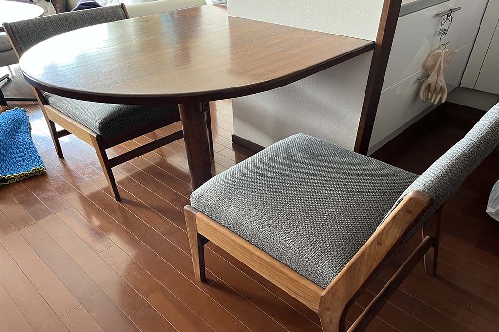 納品されたダイニングチェア