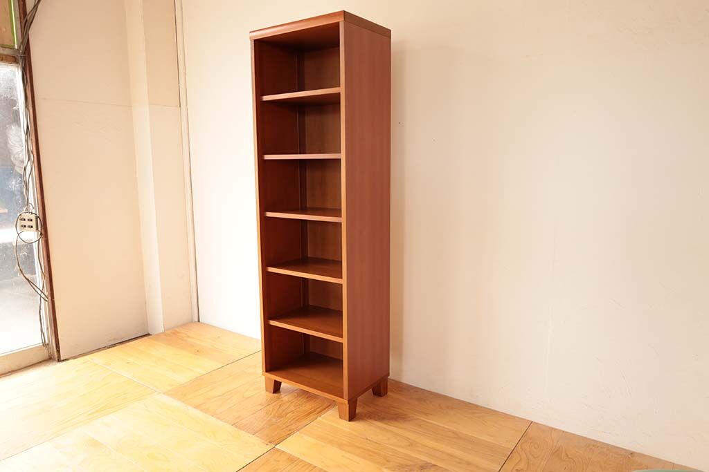 婚礼タンスを活かしたスリムな収納棚