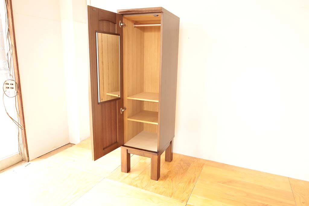 ブレザー掛けの内部