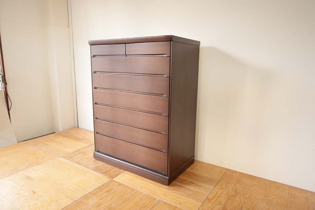 リメイクされる前の婚礼家具の整理タンス