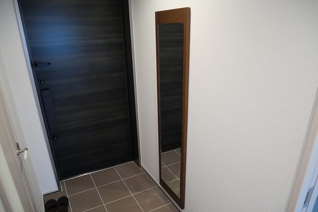 新居に納品されたミラー
