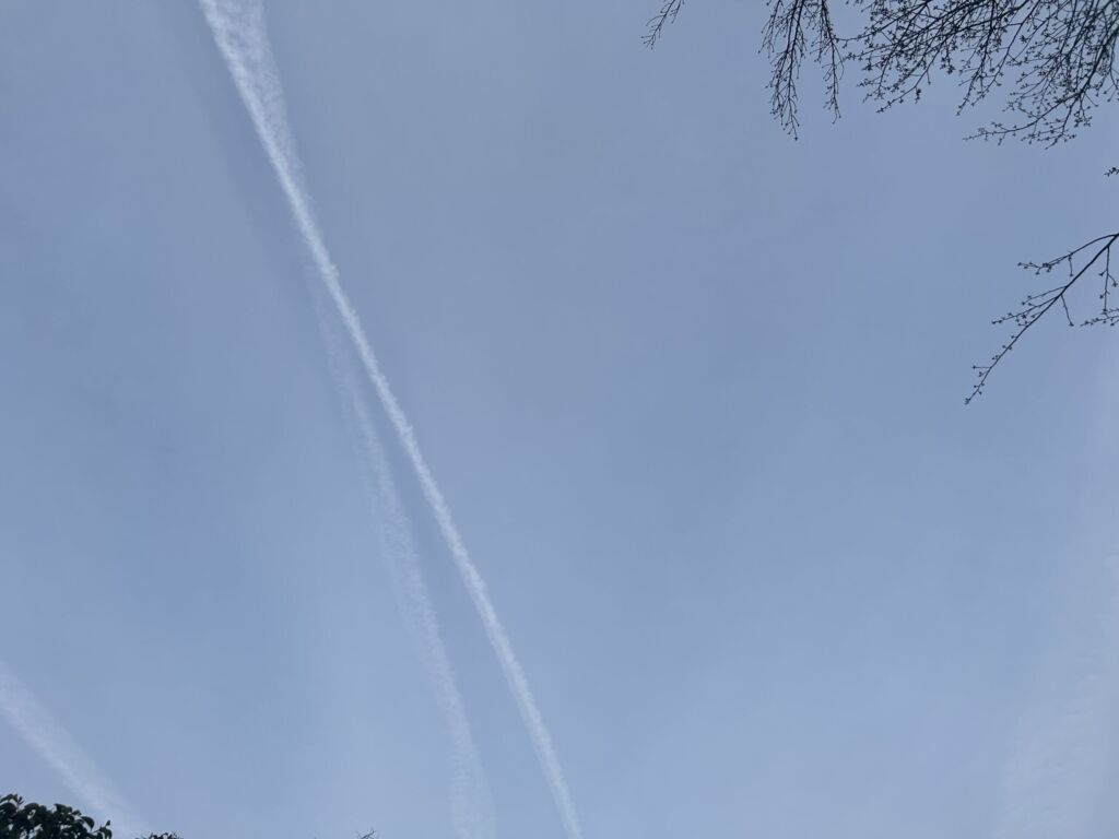 飛行機雲