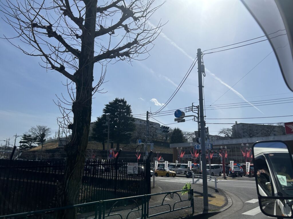 トラックから見た景色