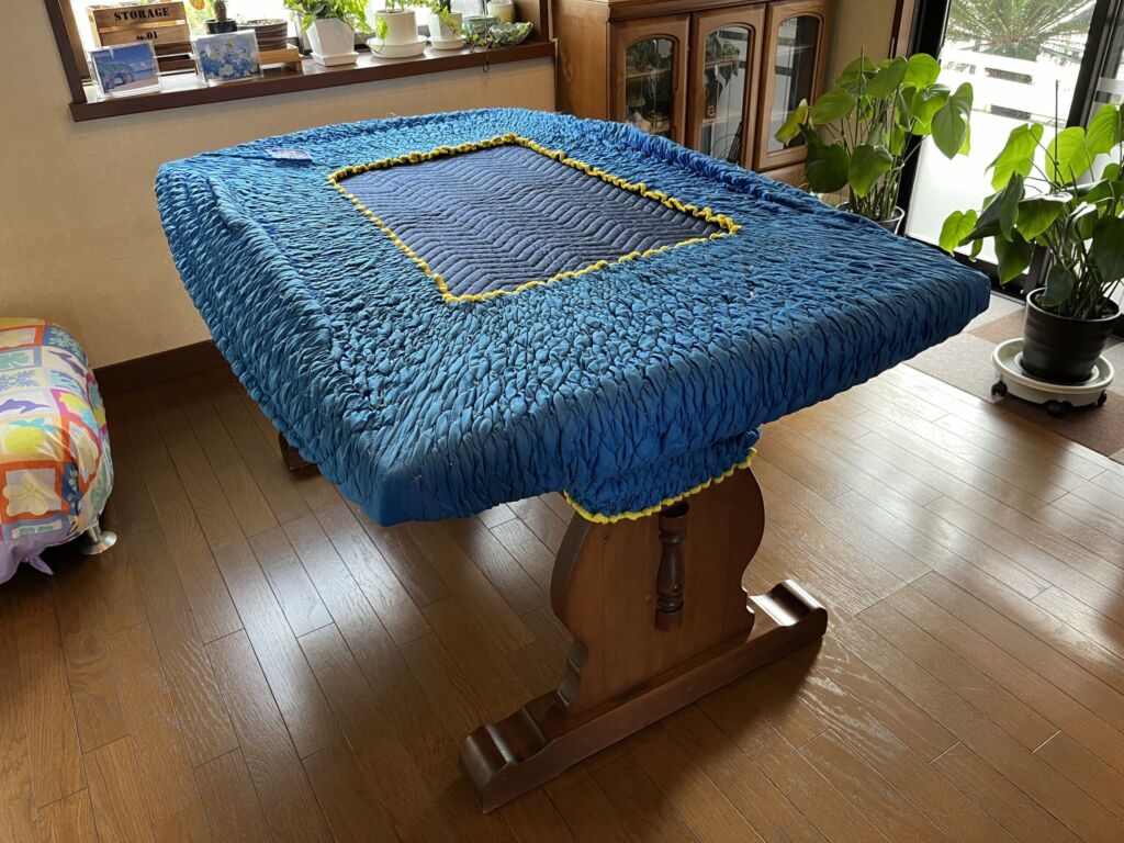 リサイズが完了したダイニングテーブルを納品