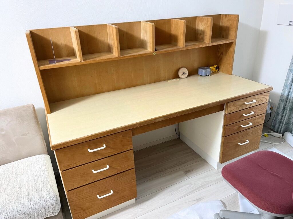 リサイズのご依頼をいただいた両袖机