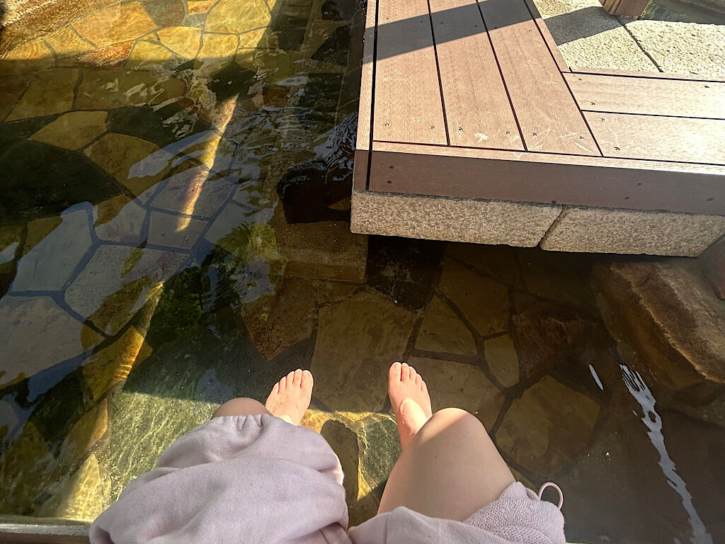 足湯　うるおいの湯