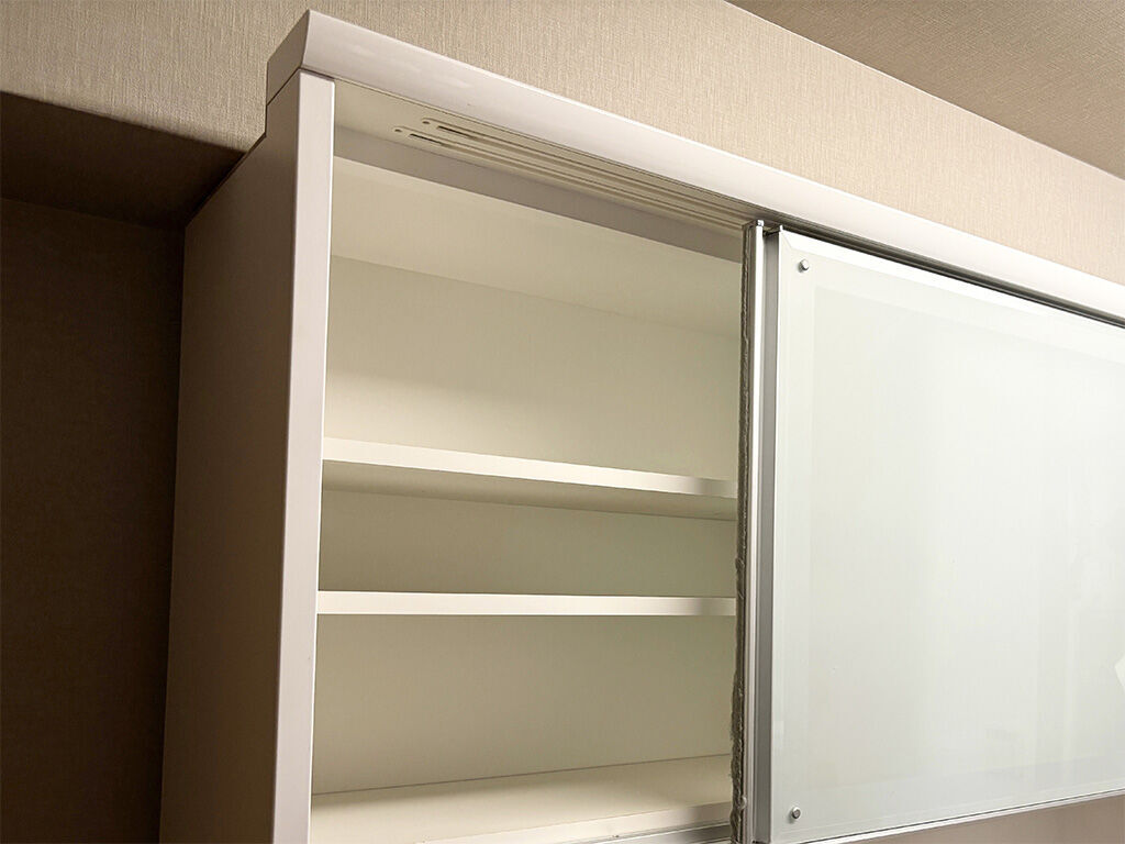 食器棚の高さを13cmカット！梁下に収まるようにリサイズしました