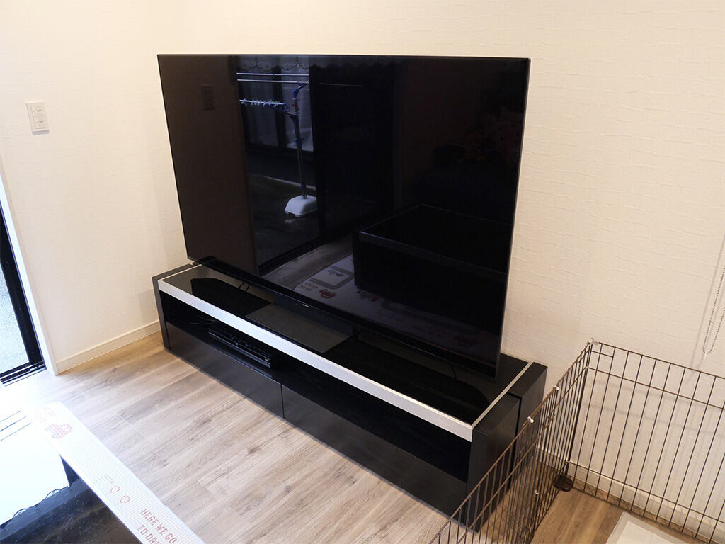 家具と内装を合わせたい！テレビボードを塗装してイメージチェンジ♪